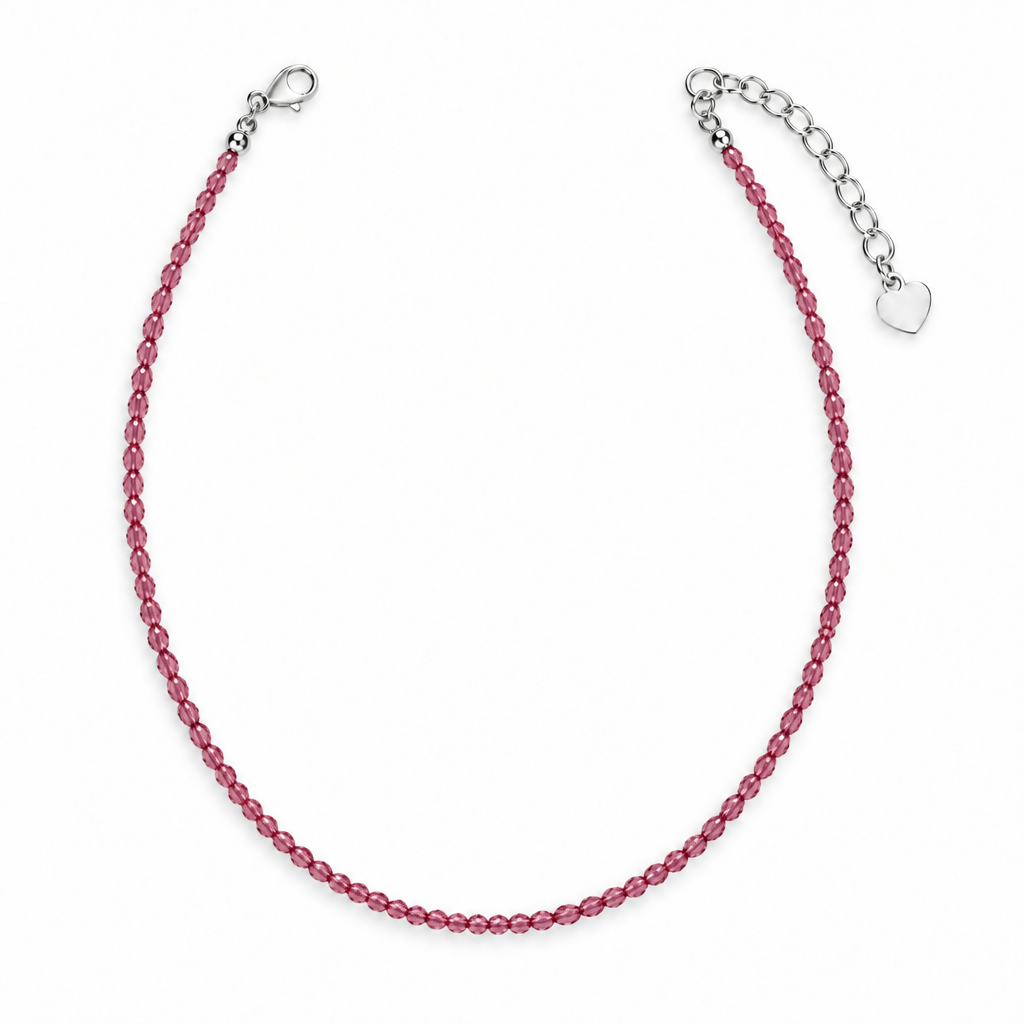 Collar rosa ligeramente más oscuro sobre fondo blanco