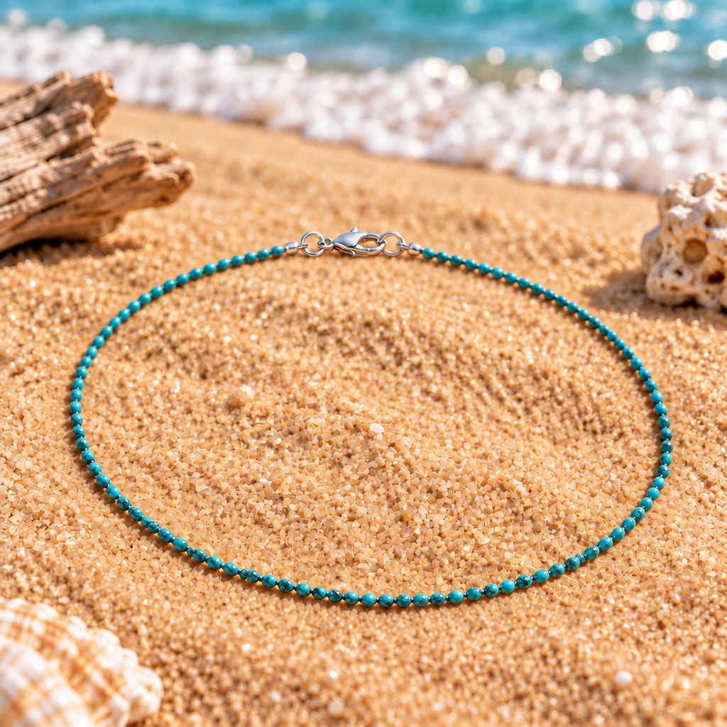 Collar turquesa playa con vetas negras marcadas